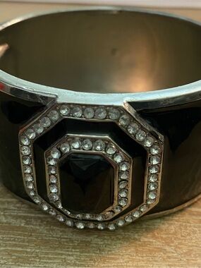 Art Deco style hinged clamper bangle bracelet